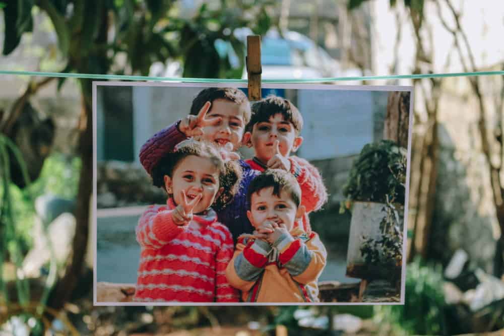 You may be tempted to use the favorite photograph, or a photo that means a lot to you and friends. But, not every image makes a good picture puzzle theme. 